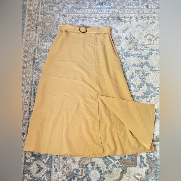 Mango Belted Front Slit Midi Skirt, beautiful yellow color US size XS - Picture 6 of 10